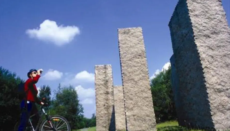 Ulrich Ruckreim Sculpture Outwood Park